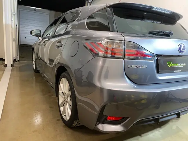 Lexus CT200h